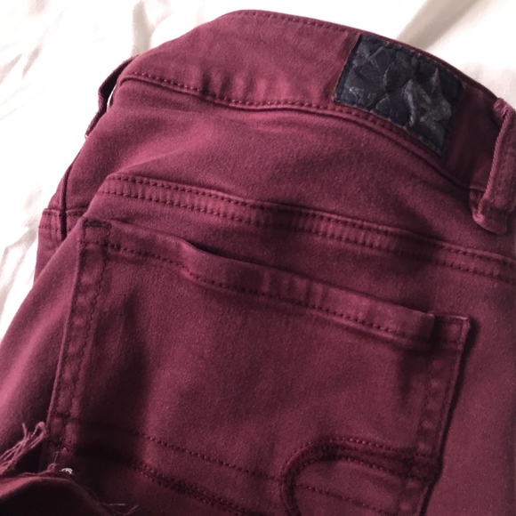 AEO Super Stretch Hi Rise Distressed Maroon Shorts - Picture 5 of 7